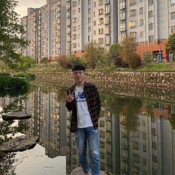 24岁岁河南单身帅哥 - 曲靖吉缘网