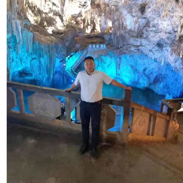 35岁岁云南单身帅哥 - 曲靖吉缘网