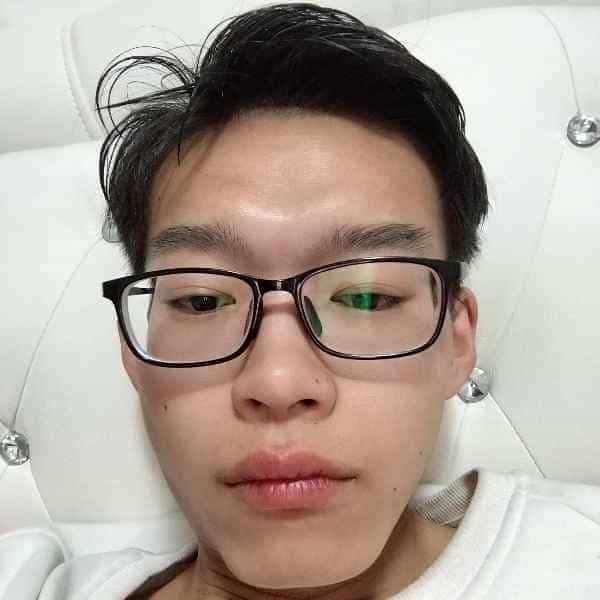 23岁岁河南单身帅哥 - 曲靖吉缘网