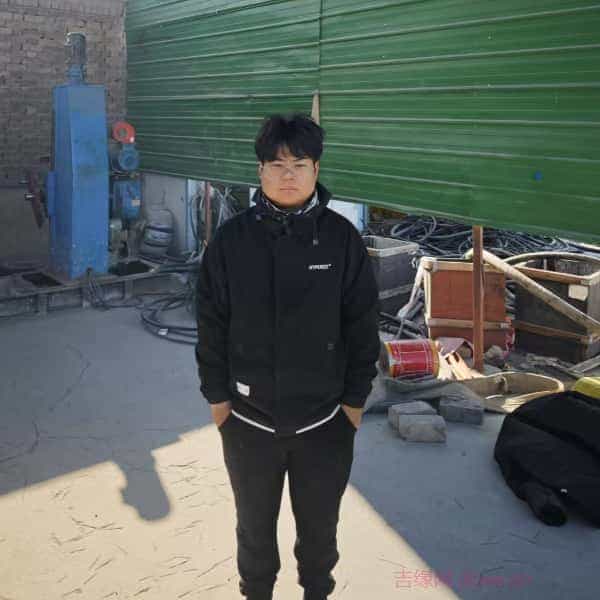 33岁岁河北单身帅哥 - 曲靖吉缘网