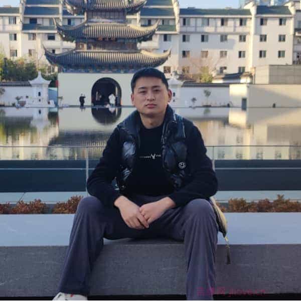 31岁岁湖北单身帅哥 - 曲靖吉缘网